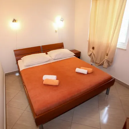 Santa Marija Dol (Hvar)