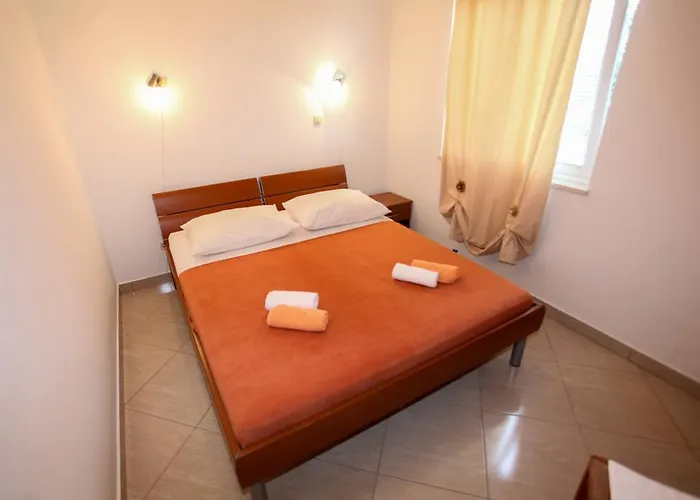 Santa Marija Dol (Hvar)